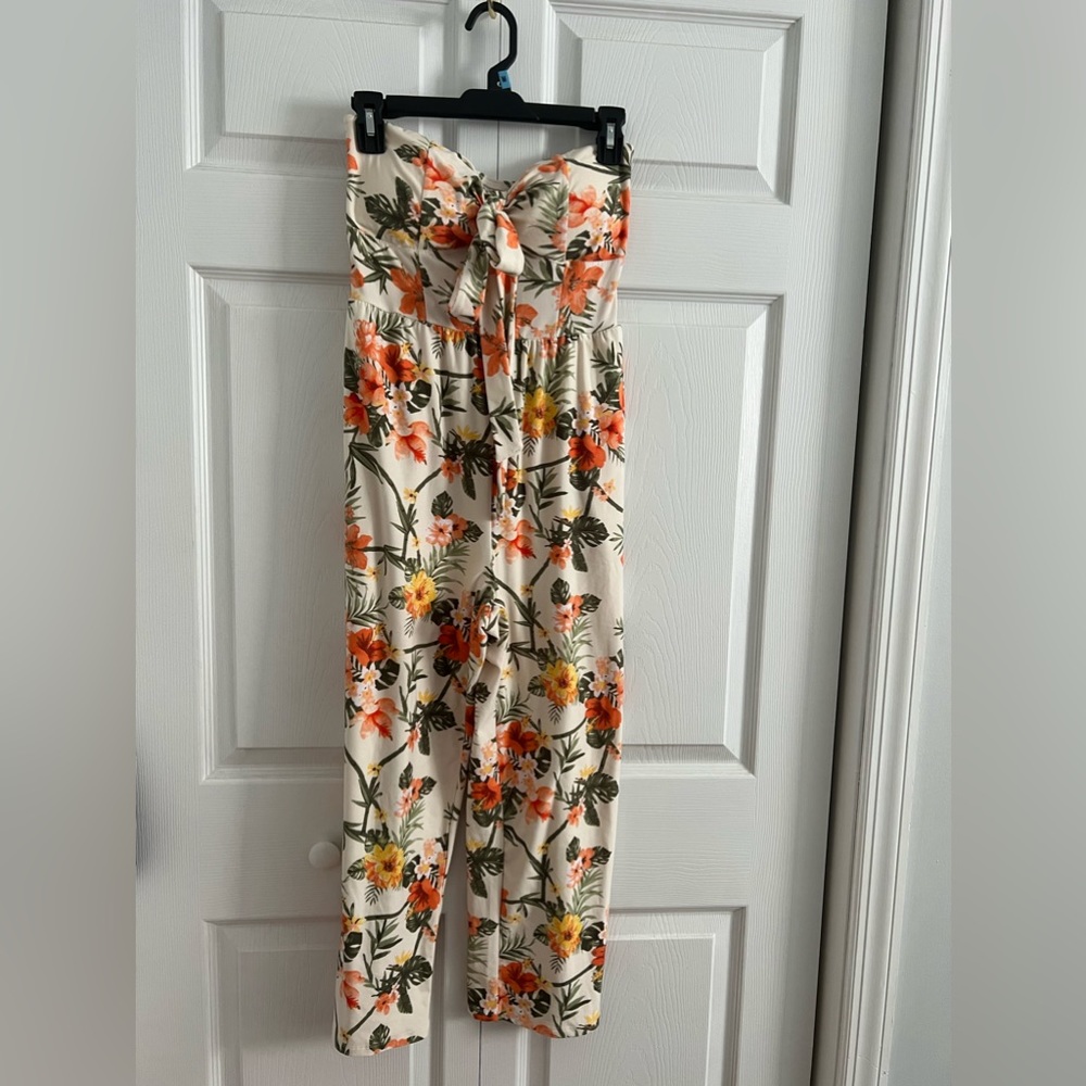No Boundaries strapless white/cream floral pantsuit romper size Medium